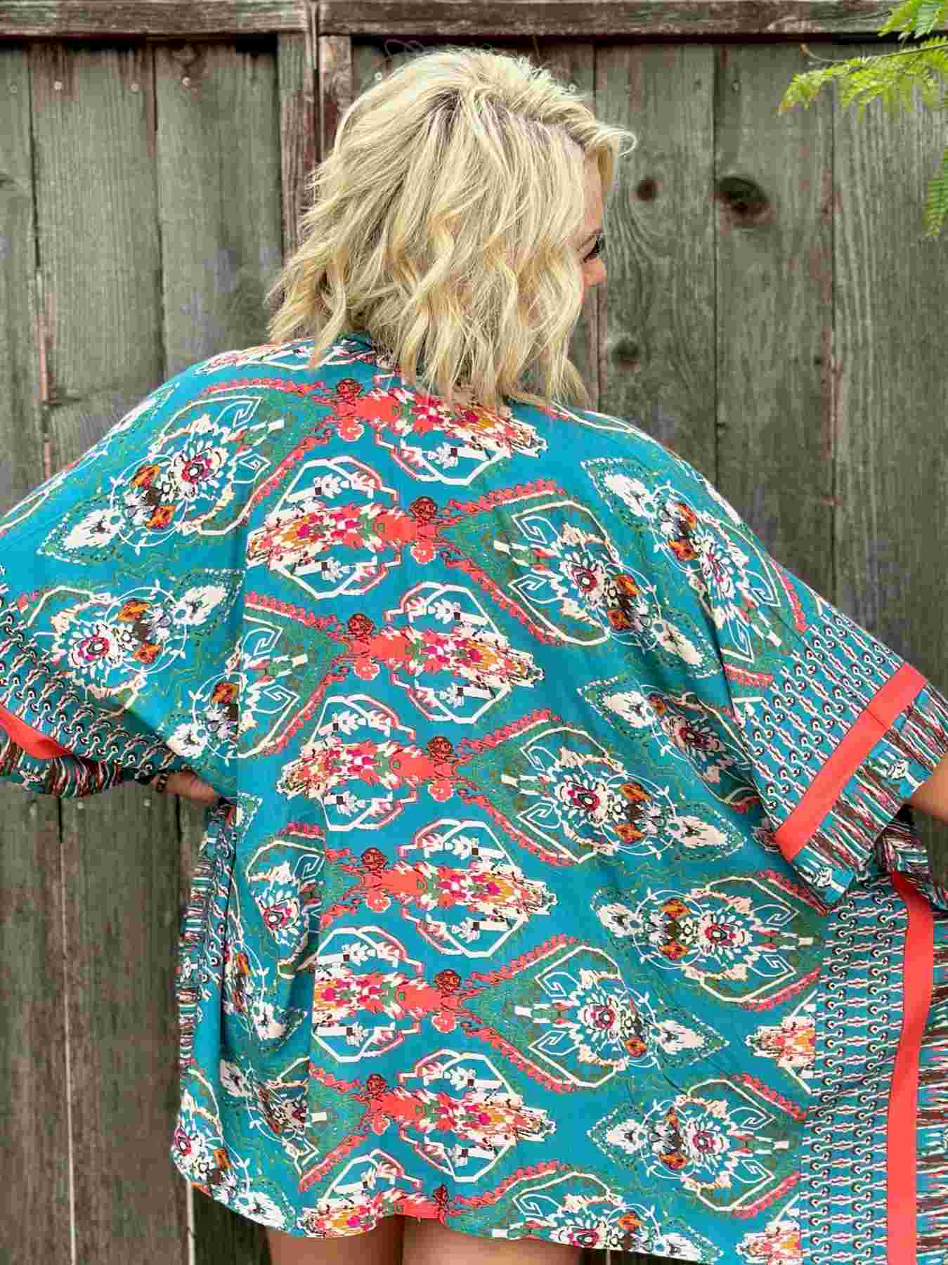 Mae Turquoise Short-Sleeve Kimono