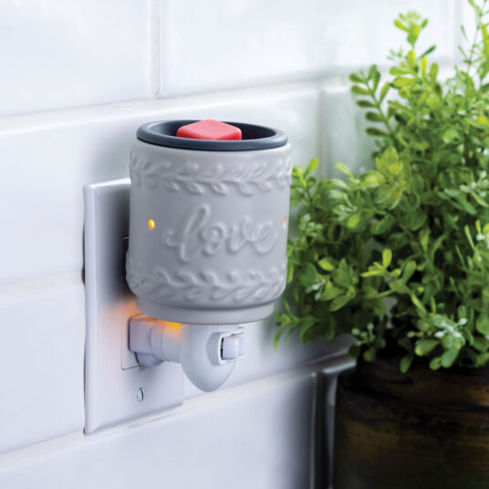 Pluggable Fragrance Warmer