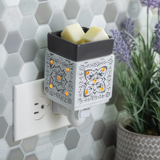 Pluggable Fragrance Warmer